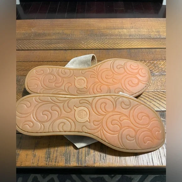 Born Slide Leather Sandals - Picture 5 of 5